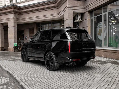 2025 Land Rover Range Rover D350 MHEV V, чёрный, 18730000 рублей, вид 3