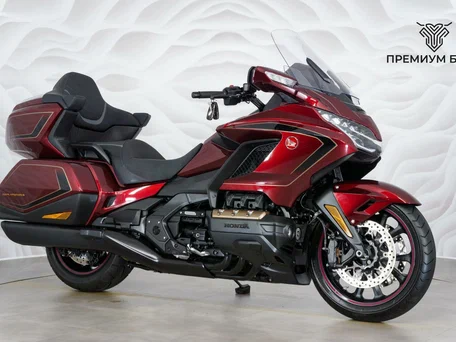 2025 Honda GL 1800 Gold Wing, красный, 3199000 рублей, вид 5