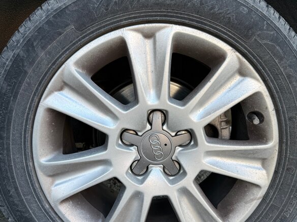 2012 Audi A1 I (8X), пурпурный, 1000000 рублей - вид 9