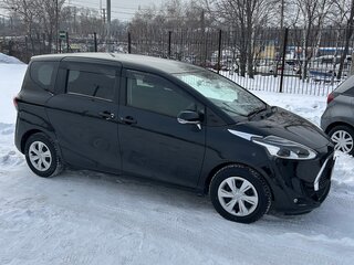 2020 Toyota Sienta II Рестайлинг, чёрный, 1559000 рублей, вид 2