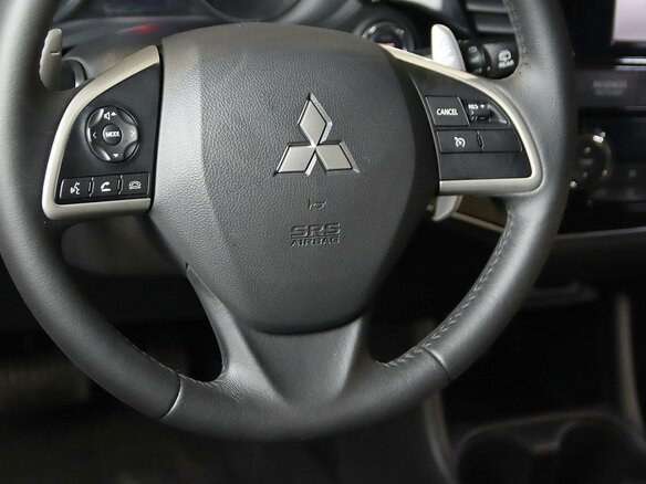 2014 Mitsubishi Outlander III, чёрный - вид 10