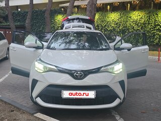 2019 Toyota C-HR I Рестайлинг, белый, 2100000 рублей, вид 2
