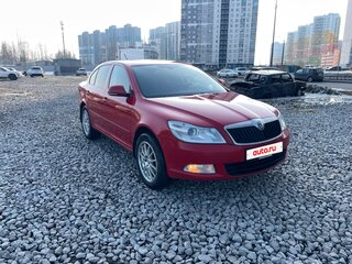 2012 Skoda Octavia II (A5) Рестайлинг, красный, 700000 рублей, вид 2
