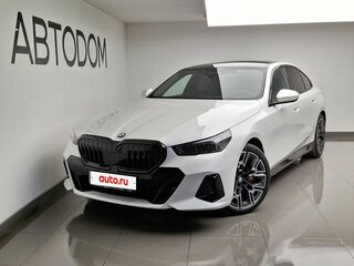 2025 BMW 5 серии 530i xDrive VIII (G60/G61/G68), белый, 9450000 рублей, вид 1