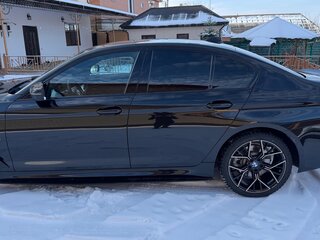 2021 BMW 5 серии 520d xDrive VII (G30/G31/G38) Рестайлинг, чёрный, 3900000 рублей, вид 4
