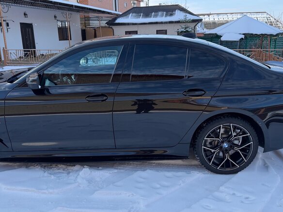2021 BMW 5 серии 520d xDrive VII (G30/G31/G38) Рестайлинг, чёрный, 3900000 рублей - вид 3