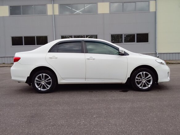 2012 Toyota Corolla X (E140, E150) Рестайлинг, белый, 820000 рублей - вид 5