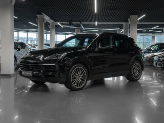 2021 Porsche Cayenne III, чёрный, 8750000 рублей, вид 1
