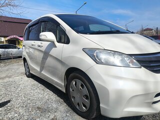 2012 Honda Freed I Рестайлинг, белый, 1180000 рублей, вид 2