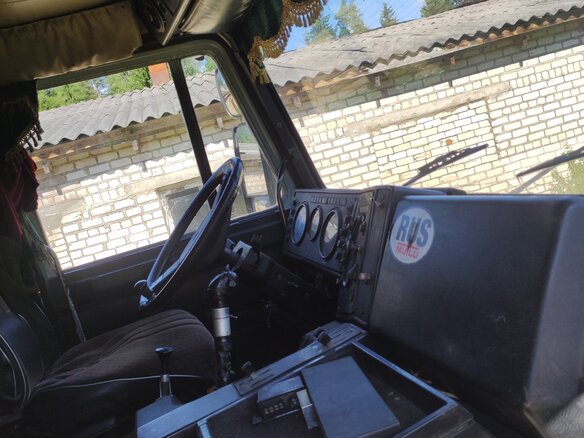 2003 МАЗ 6422, серый, 750000 рублей - вид 8