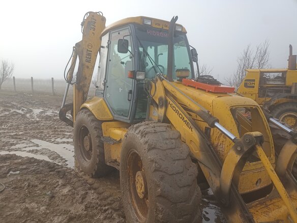 2005 Hidromek HMK 102S, жёлтый, 3600000 рублей - вид 8