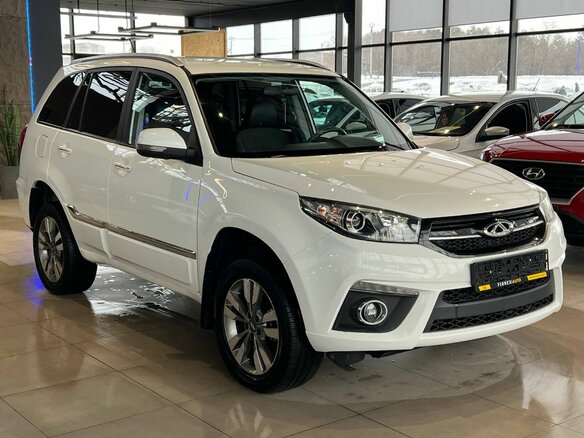2018 Chery Tiggo 3 I, белый, 900000 рублей - вид 3