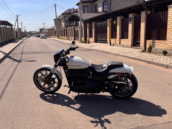 2019 Harley-Davidson Breakout, белый, 2350000 рублей - вид 2