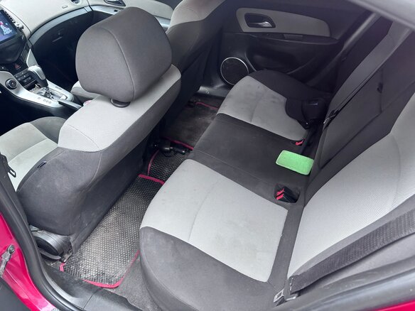 2011 Chevrolet Cruze I, красный, 600000 рублей - вид 5