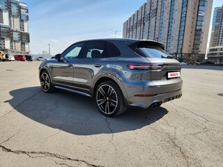 2019 Porsche Cayenne S III, серый, 7740000 рублей, вид 4