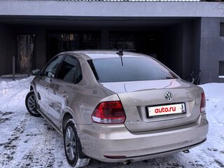 2019 Volkswagen Polo V Рестайлинг, бежевый, 1120000 рублей, вид 5