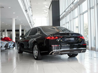 2026 Mercedes-Benz Maybach S-Класс 580 II (Z223) Рестайлинг, чёрный, 36300000 рублей, вид 5