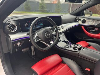 2017 Mercedes-Benz E-Класс 200 V (W213, S213, C238), белый, 2800000 рублей, вид 4