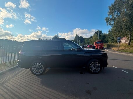 2024 Infiniti QX80 II, чёрный, 12000000 рублей, вид 5