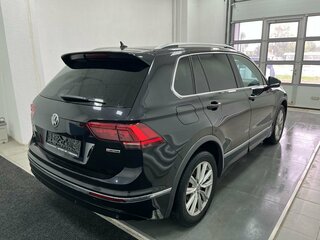 2018 Volkswagen Tiguan Allspace II, чёрный, 2550000 рублей, вид 4
