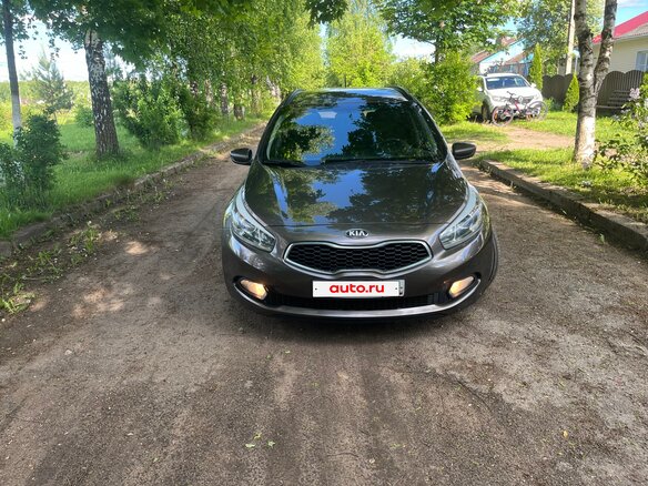2013 Kia Ceed II, коричневый, 1150000 рублей - вид 4