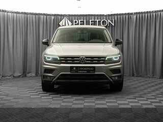 2019 Volkswagen Tiguan II, серебристый, 2490000 рублей, вид 3