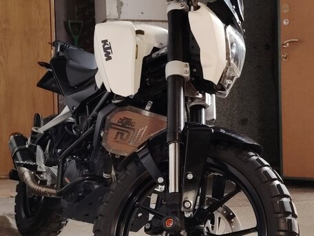 2014 KTM 200 Duke, белый, 260000 рублей, вид 5
