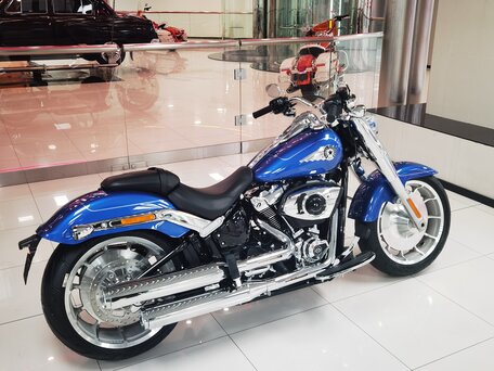 2025 Harley-Davidson Fat Boy, синий, 3750000 рублей, вид 4