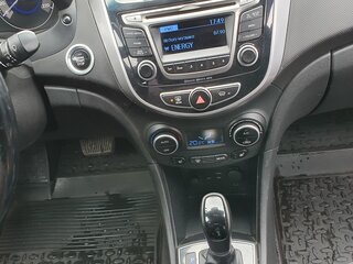 2016 Hyundai Solaris I Рестайлинг, чёрный, 799000 рублей, вид 5