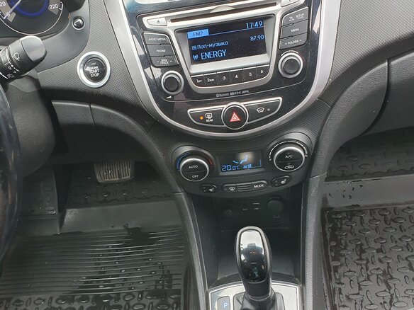 2016 Hyundai Solaris I Рестайлинг, чёрный, 799000 рублей - вид 4