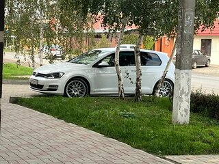 2013 Volkswagen Golf VII, белый, 1180000 рублей, вид 2