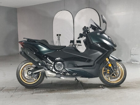 2022 Yamaha TMAX, зелёный, 1200000 рублей, вид 1