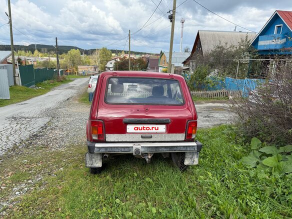 1997 Lada (ВАЗ) 2121 (4x4) I Рестайлинг, красный, 260000 рублей - вид 1