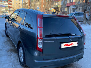2010 Honda Stream II Рестайлинг, серебристый, 1000000 рублей, вид 4