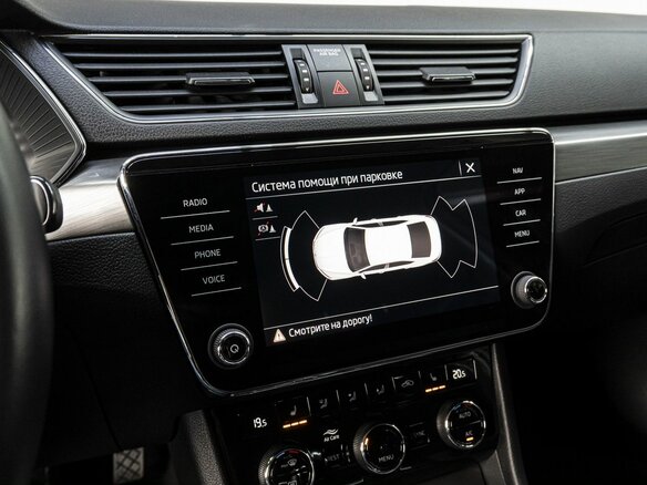 2021 Skoda Superb III Рестайлинг, белый, 2865000 рублей - вид 21