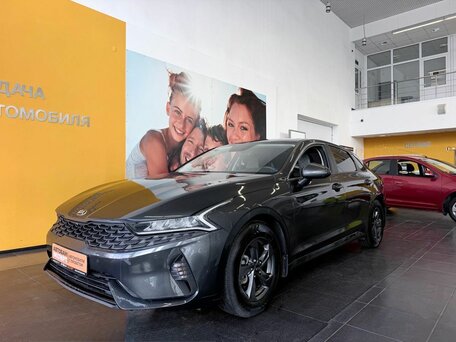 Kia K5 III
