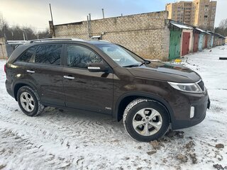 2014 Kia Sorento II Рестайлинг, коричневый, 1900000 рублей, вид 3
