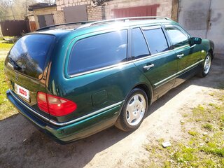 1996 Mercedes-Benz E-Класс 230 II (W210, S210), зелёный, 440000 рублей, вид 5