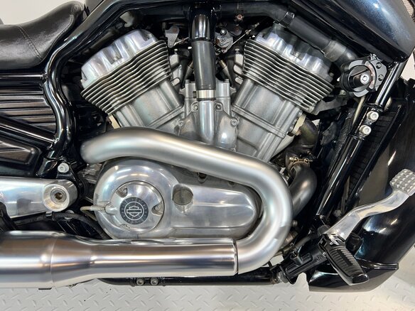 2012 Harley-Davidson V-Rod Muscle, чёрный, 940000 рублей - вид 18