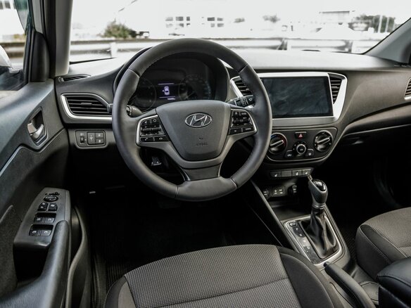 2018 Hyundai Solaris II, белый - вид 13
