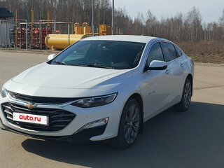 2021 Chevrolet Malibu IX Рестайлинг, белый, 3000000 рублей, вид 5