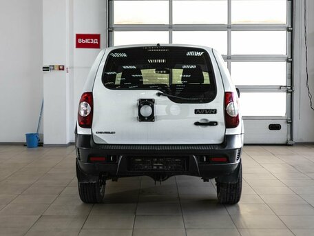 2014 Chevrolet Niva I Рестайлинг, белый, 500000 рублей, вид 5