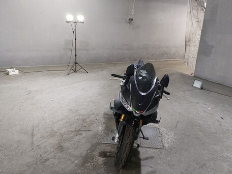 2023 Aprilia RS 660, чёрный, 1050000 рублей, вид 3