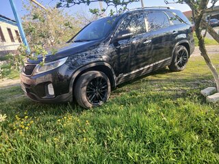 2015 Kia Sorento II Рестайлинг, чёрный, 1400000 рублей, вид 1