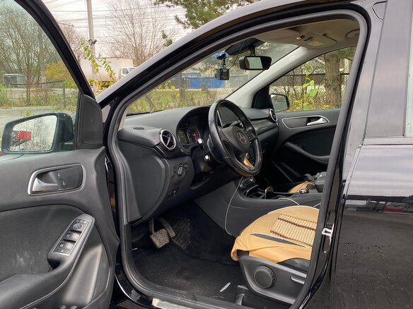 2015 Mercedes-Benz B-Класс 180 II (W246) Рестайлинг, чёрный, 1500000 рублей - вид 5