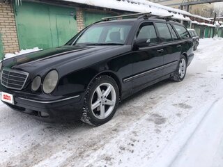 2001 Mercedes-Benz E-Класс 270 II (W210, S210) Рестайлинг, чёрный, 850000 рублей, вид 5