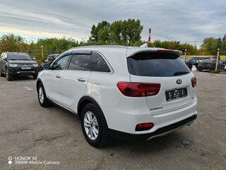 2018 Kia Sorento III Prime Рестайлинг, белый, 2699000 рублей, вид 4