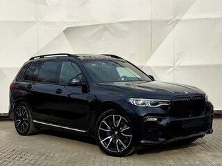 2022 BMW X7 40d I (G07), чёрный, 8900000 рублей, вид 4