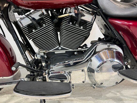 2006 Harley-Davidson Electra Glide, пурпурный, 530000 рублей - вид 19