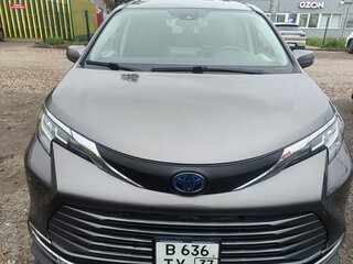 2020 Toyota Sienna IV, серый, 3850000 рублей, вид 2